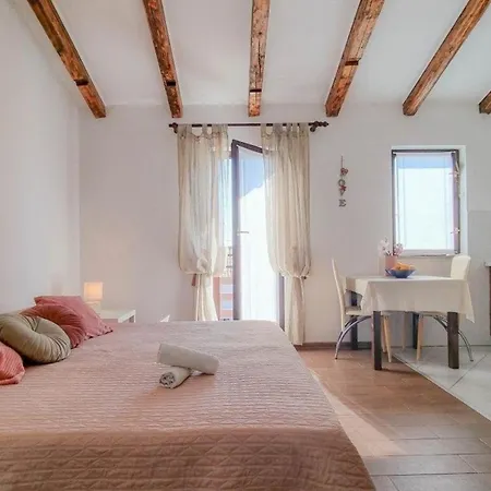 Apartmán Studio Fur 2 Personen Ca 20 Qm In Novigrad, Istrien Istrische Riviera - B60660 Karpinjan
